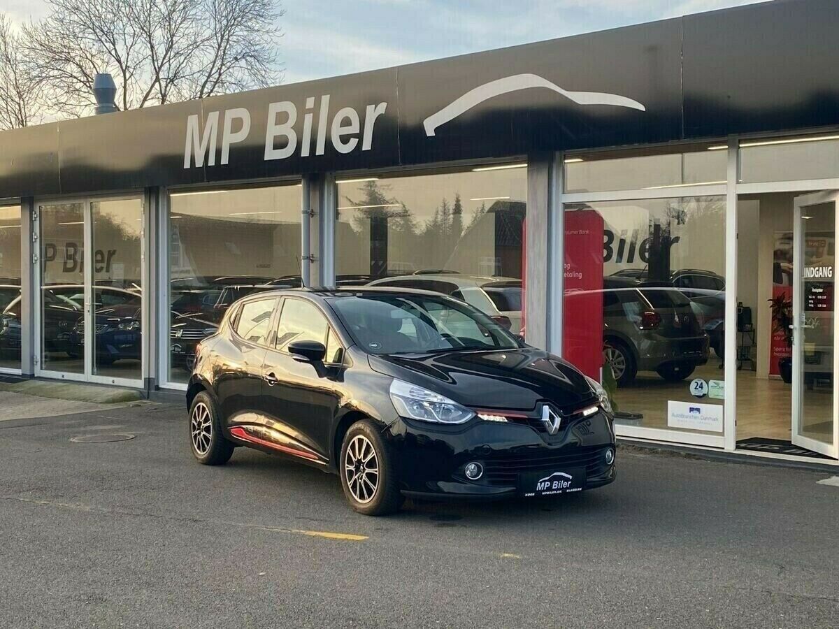 Grå Renault Clio IV fra 2014