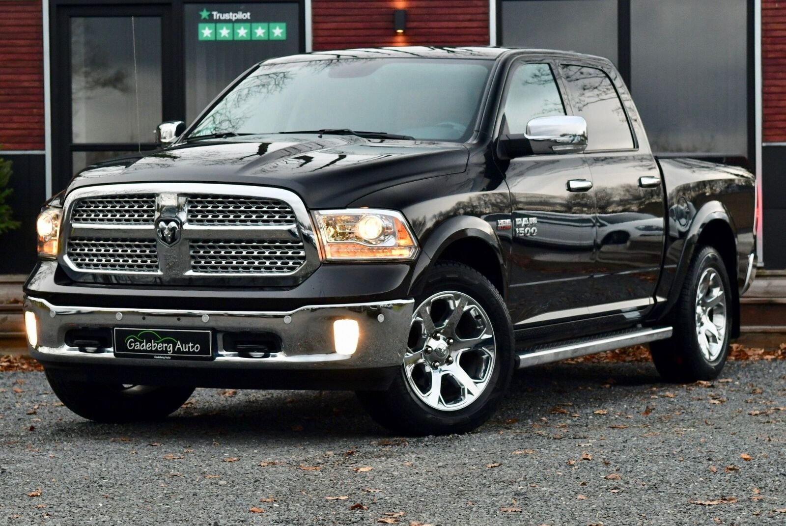 Grå Dodge RAM 1500 fra 2018