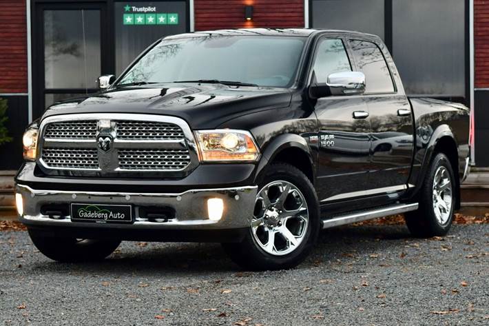 Grå Dodge RAM 1500 fra 2018