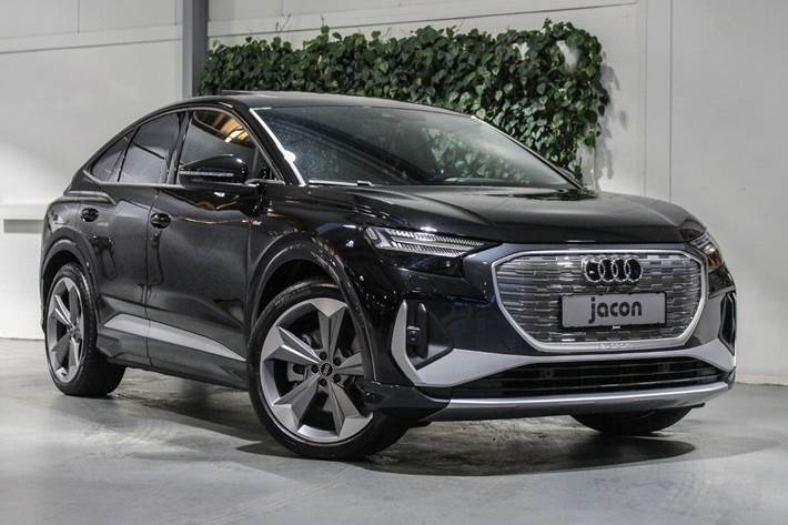 Grå Audi Q4 e-tron fra 2021