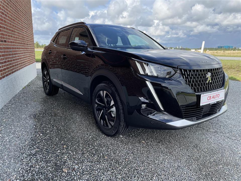 Sort Peugeot 2008 fra 2021