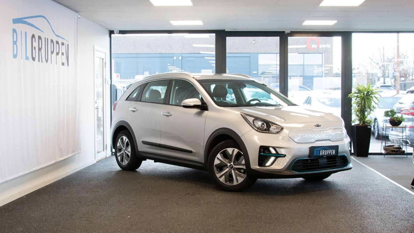 Grå Kia e-Niro fra 2020