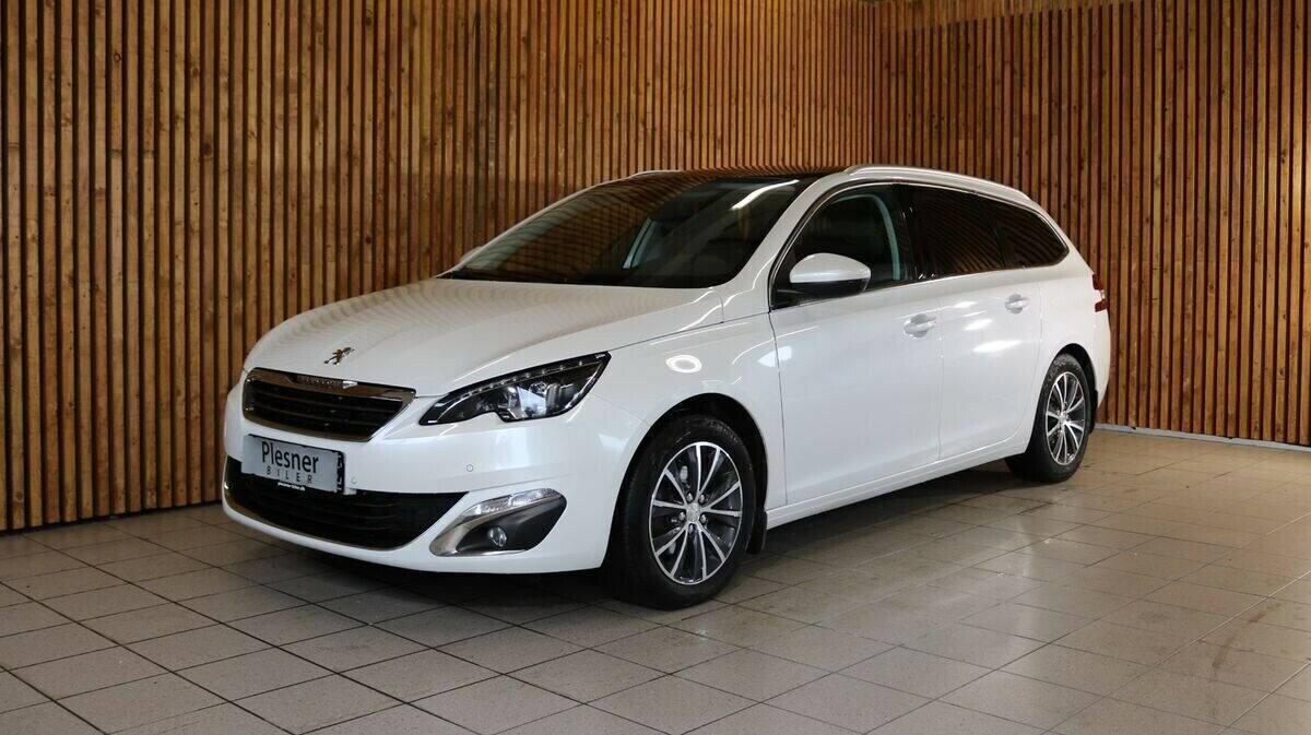 Hvid Peugeot 308 fra 2017