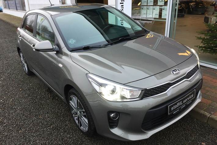 Grøn Kia Rio fra 2018