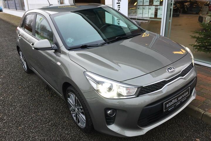 Grøn Kia Rio fra 2018