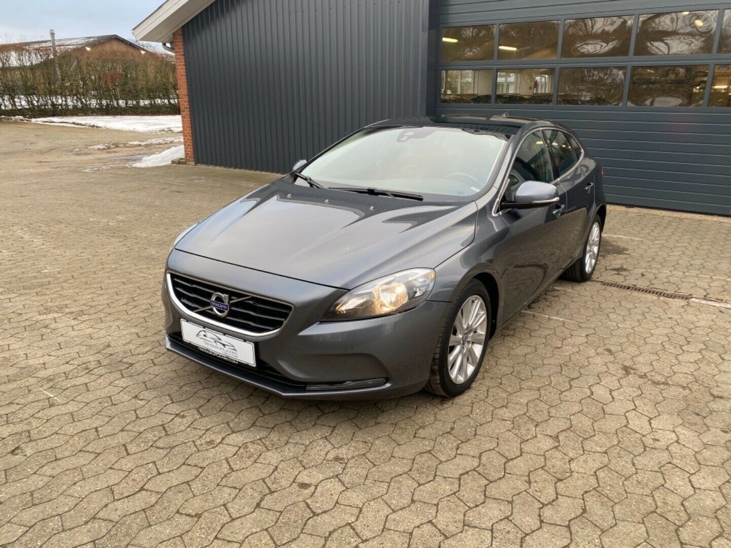 Guide til Volvo V40 D4 ECO Kinetic (Årgang 04/2014 - 04/2015)