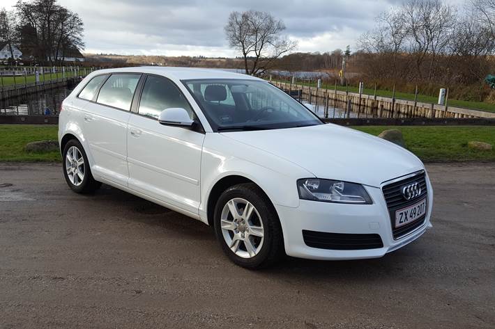 Hvid Audi A3 Sportback fra 2009