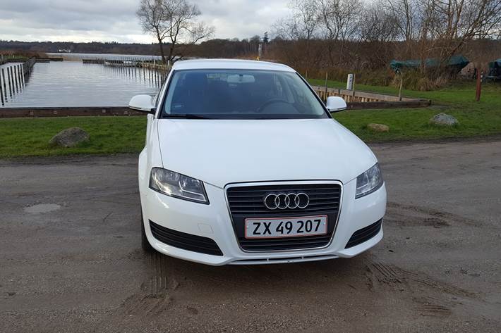Hvid Audi A3 Sportback fra 2009