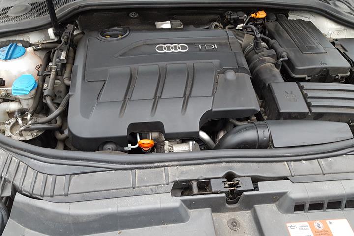 Hvid Audi A3 Sportback fra 2009