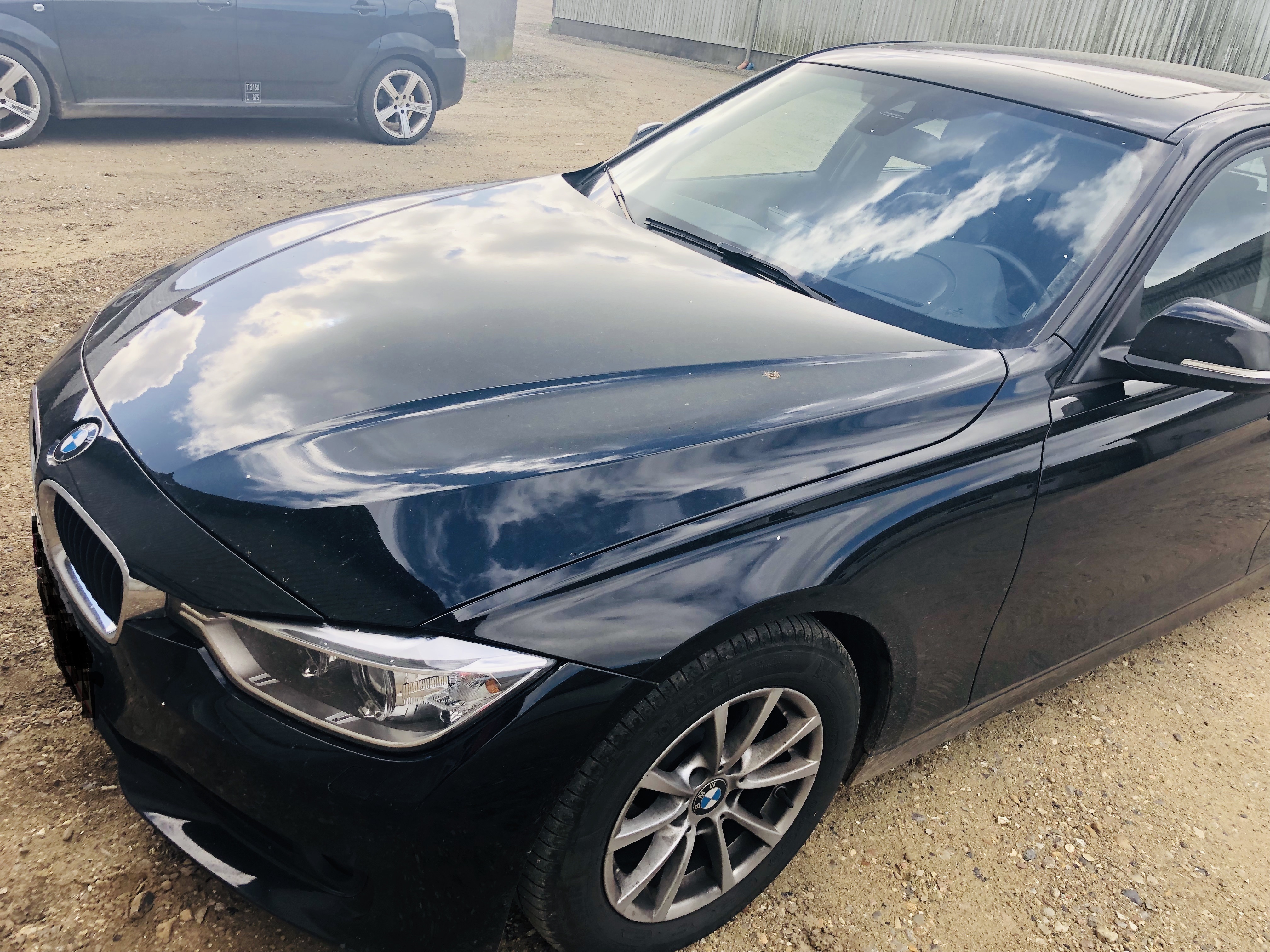 Sort BMW 320td fra 2013