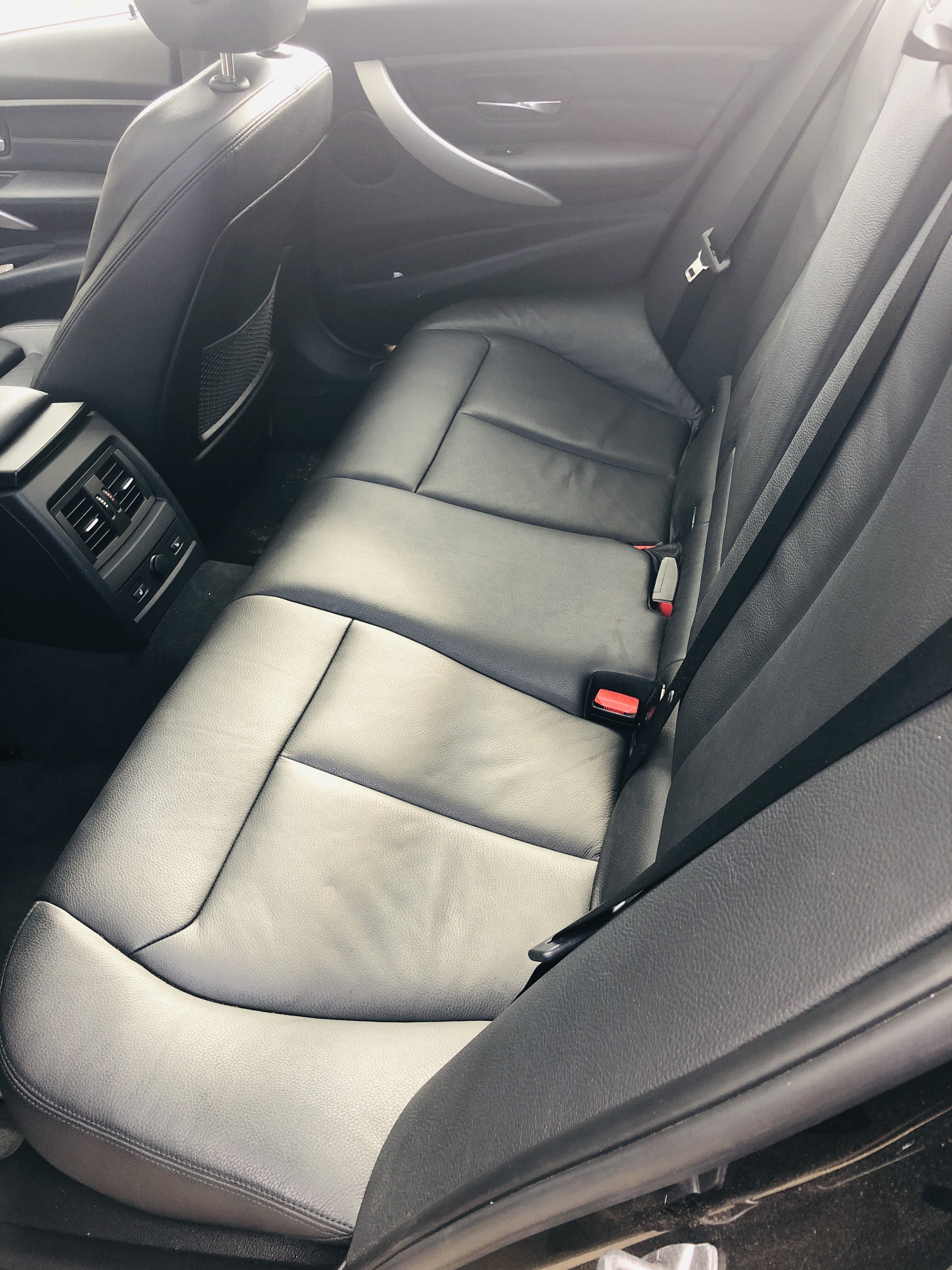 Sort BMW 320td fra 2013