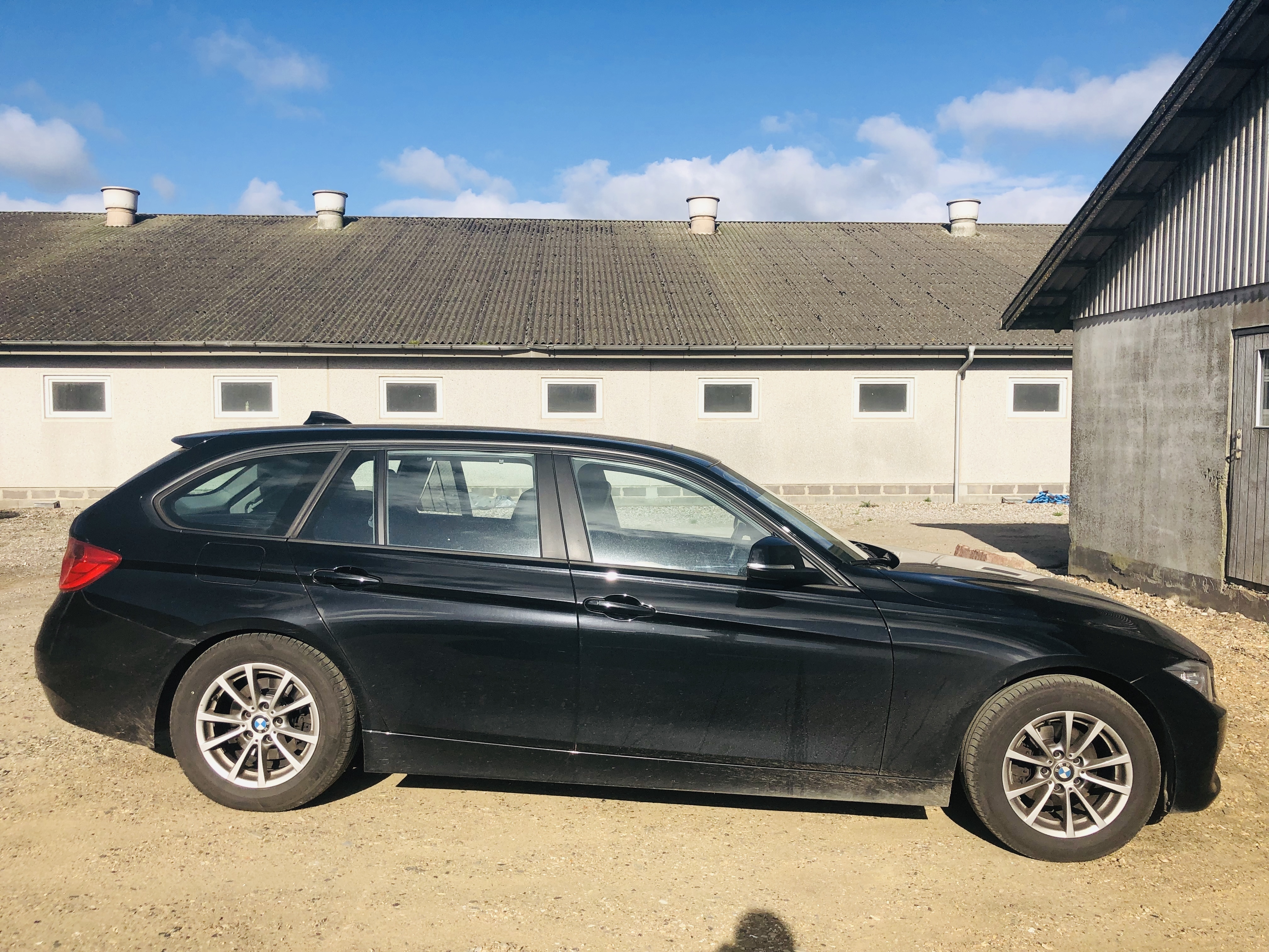 Sort BMW 320td fra 2013