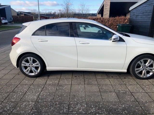 Hvid Mercedes A200 d fra 2016