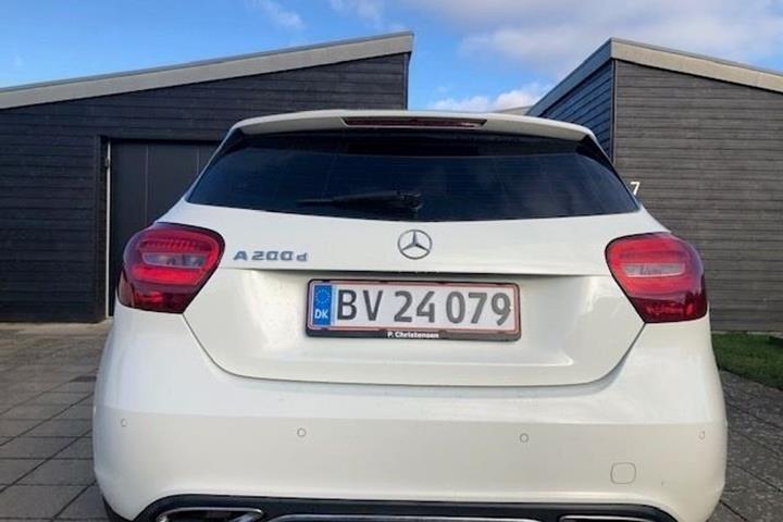 Hvid Mercedes A200 d fra 2016