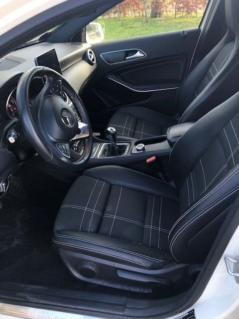 Hvid Mercedes A200 d fra 2016