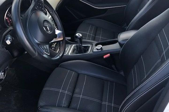 Hvid Mercedes A200 d fra 2016