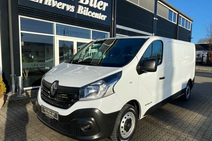 Hvid Renault Trafic T29 fra 2018