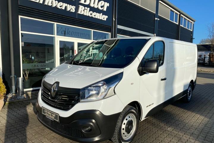 Hvid Renault Trafic T29 fra 2018