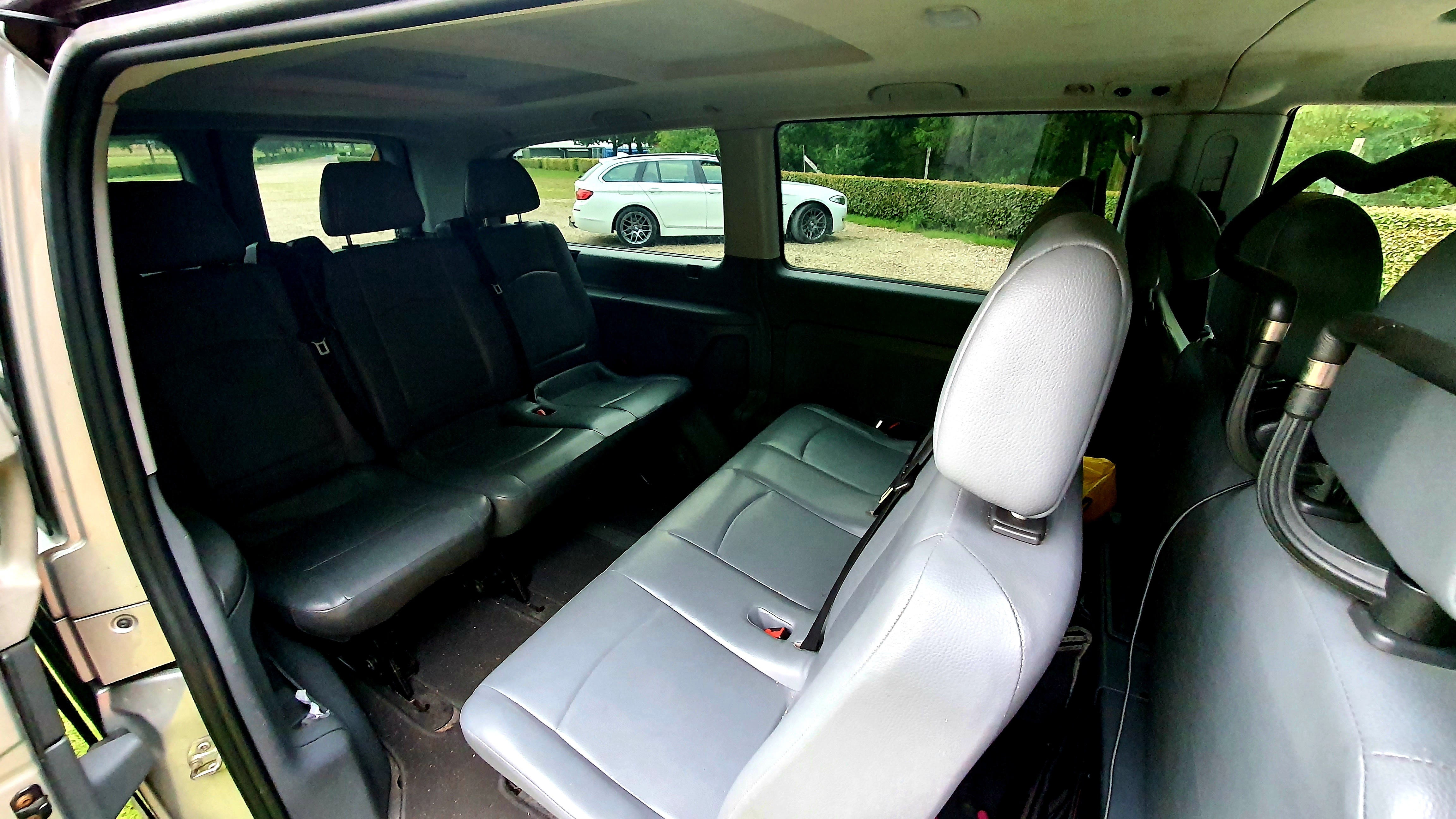 Sølv Mercedes Vito 115 fra 2008