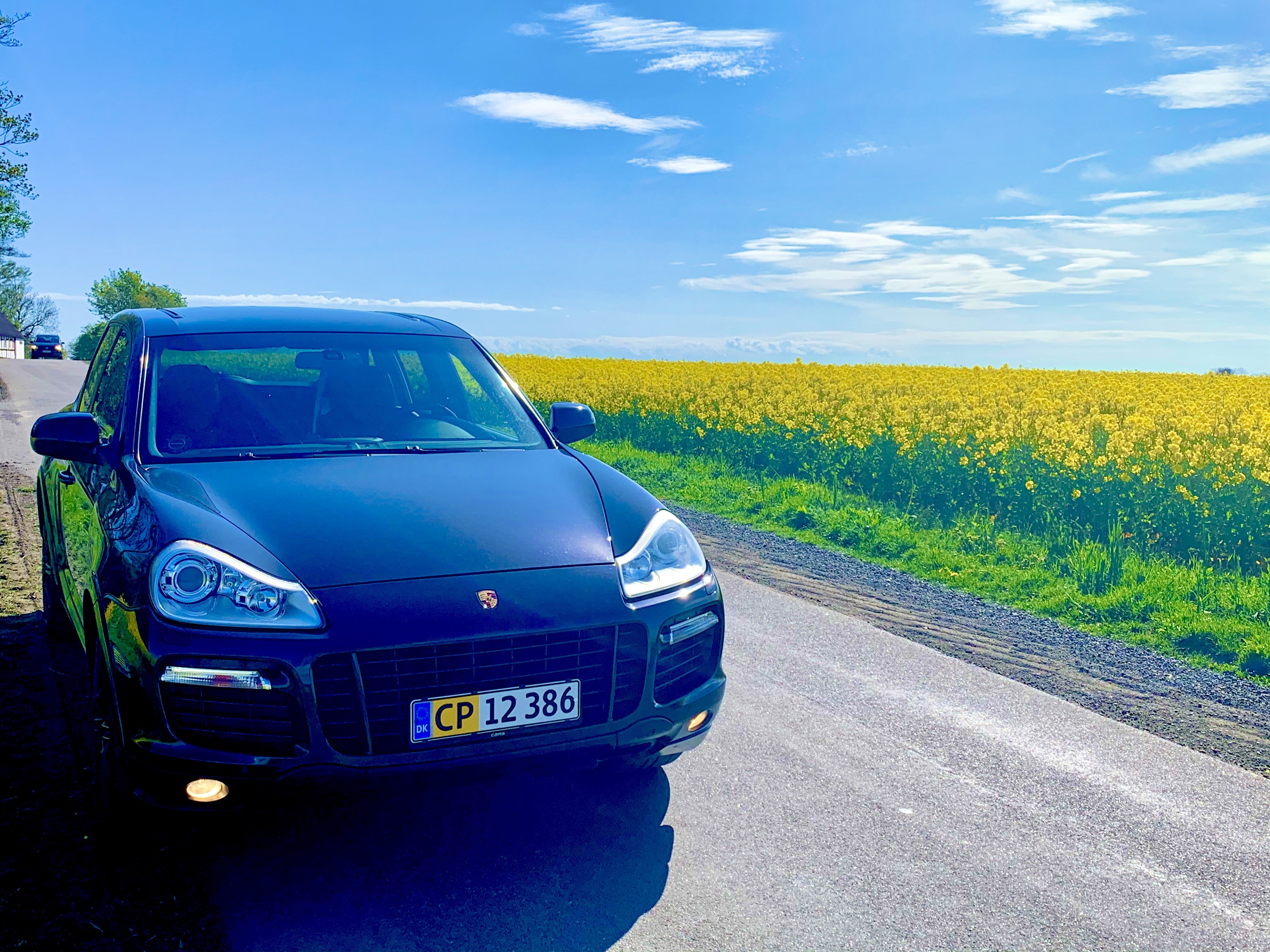 Sort Porsche Cayenne GTS fra 2009