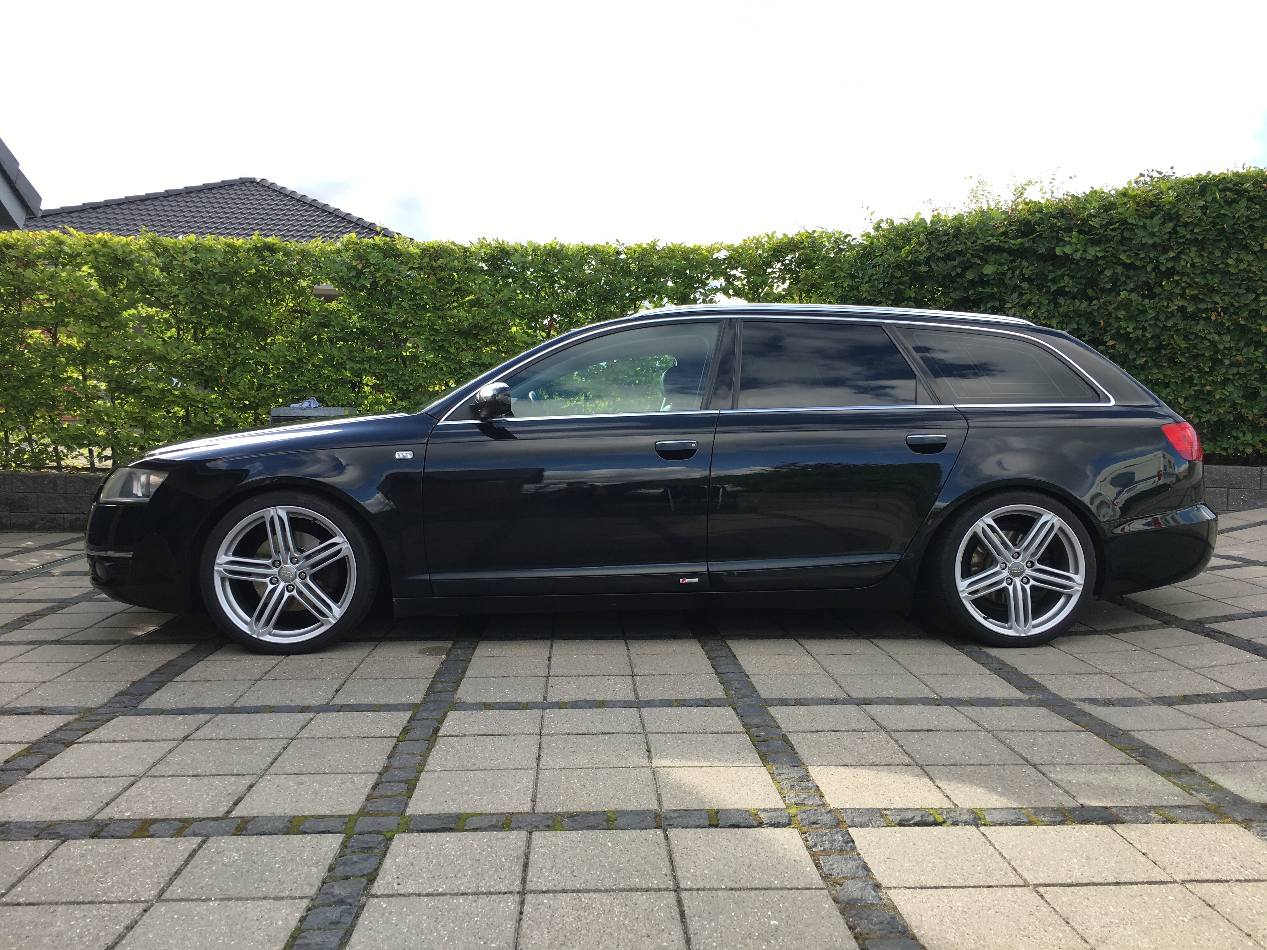Sort Audi A6 fra 2005