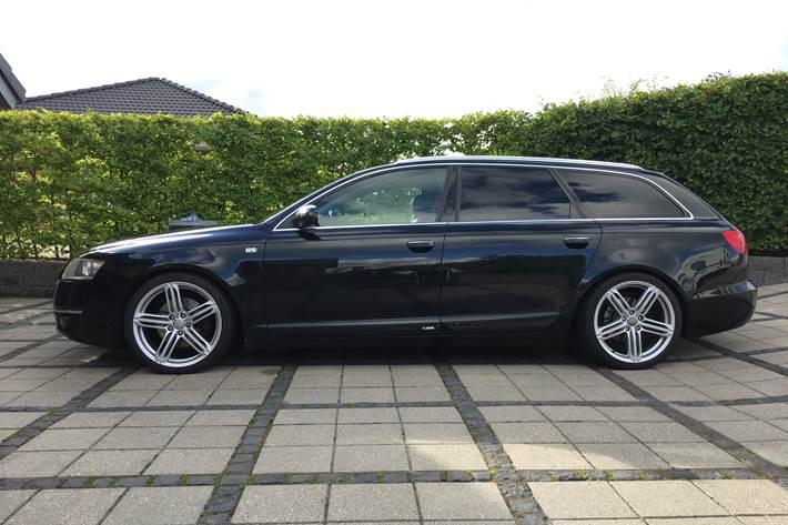 Sort Audi A6 fra 2005