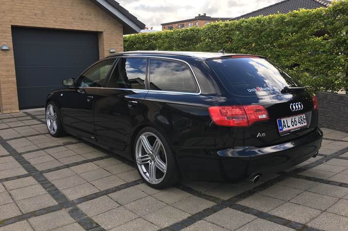 Sort Audi A6 fra 2005