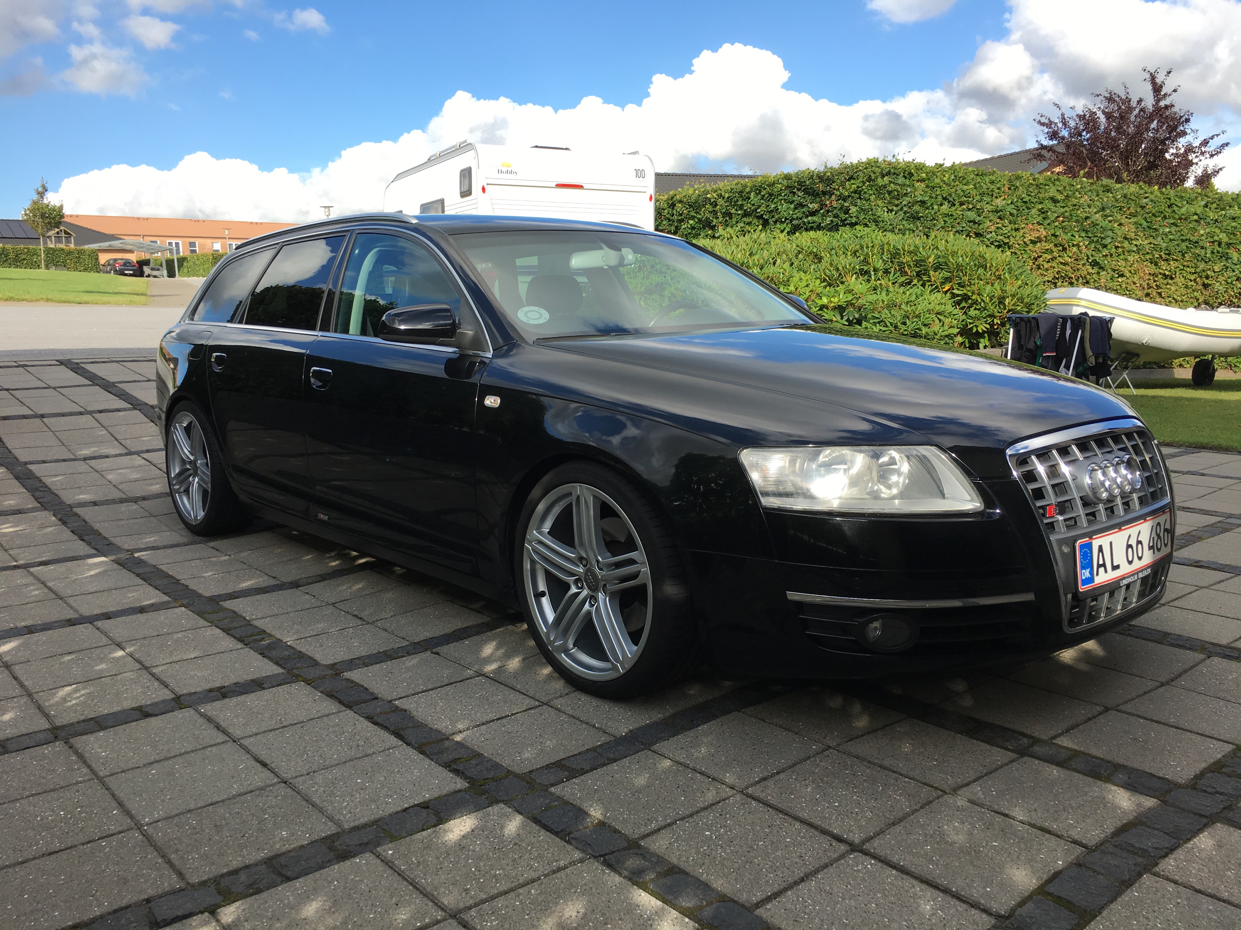 Sort Audi A6 fra 2005