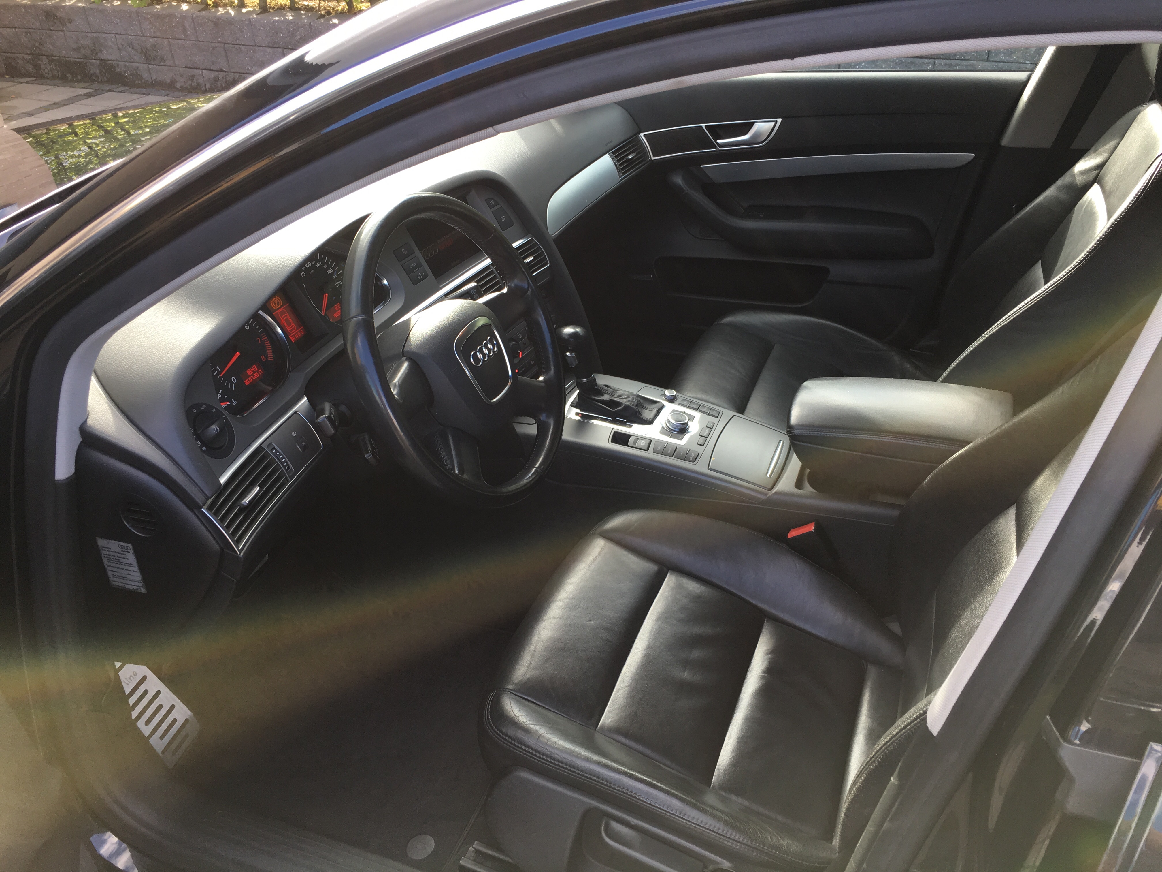 Sort Audi A6 fra 2005