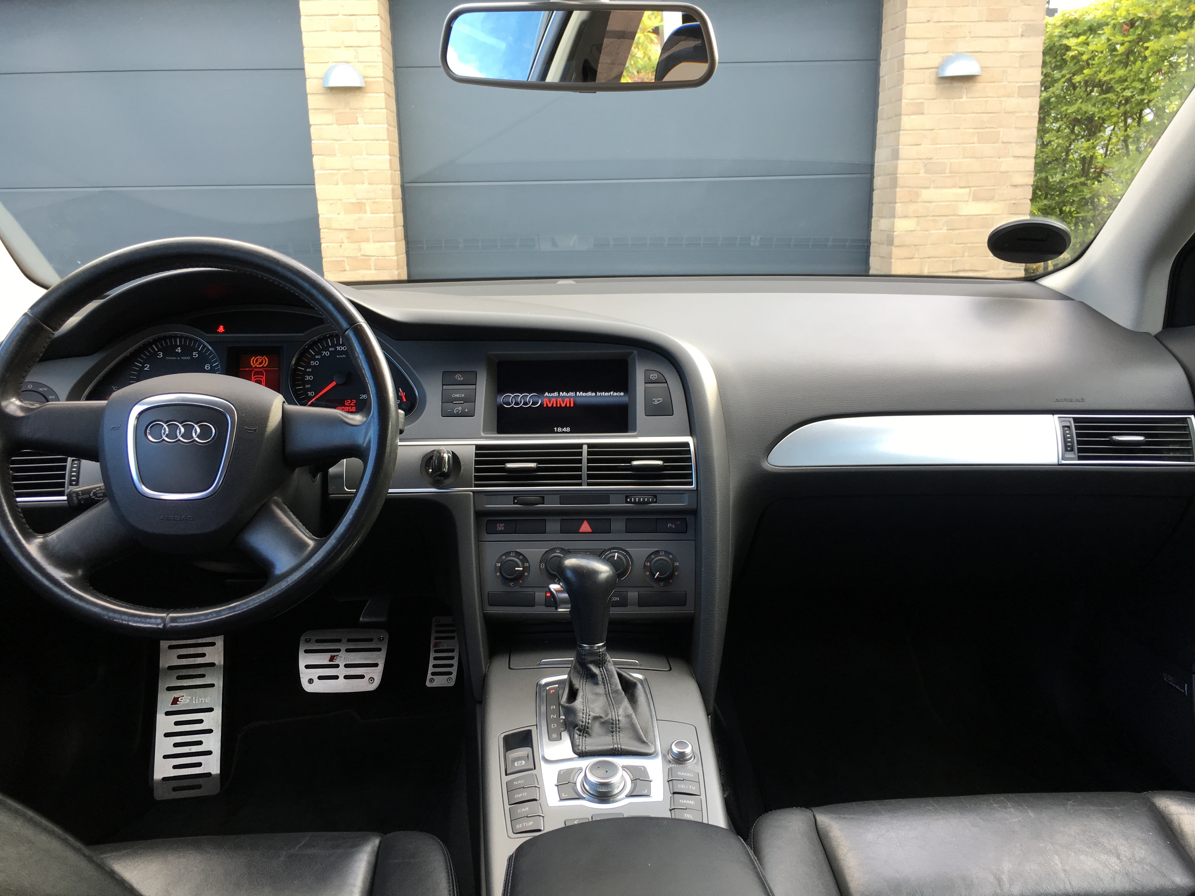 Sort Audi A6 fra 2005