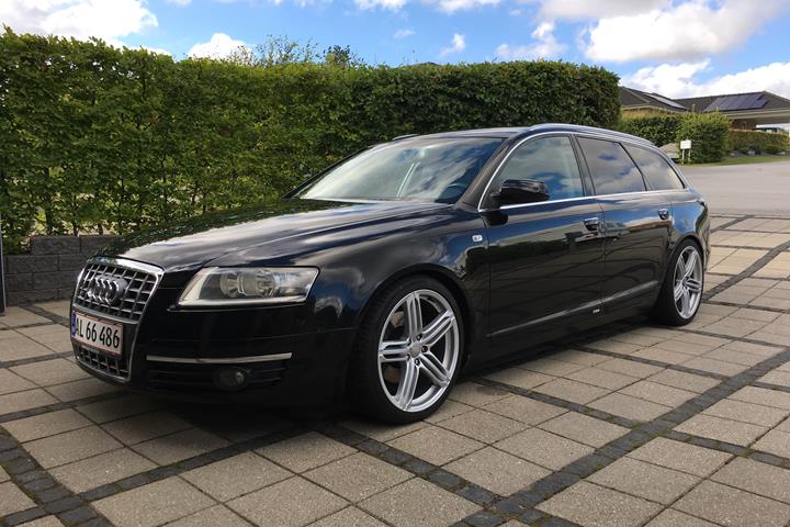 Sort Audi A6 fra 2005