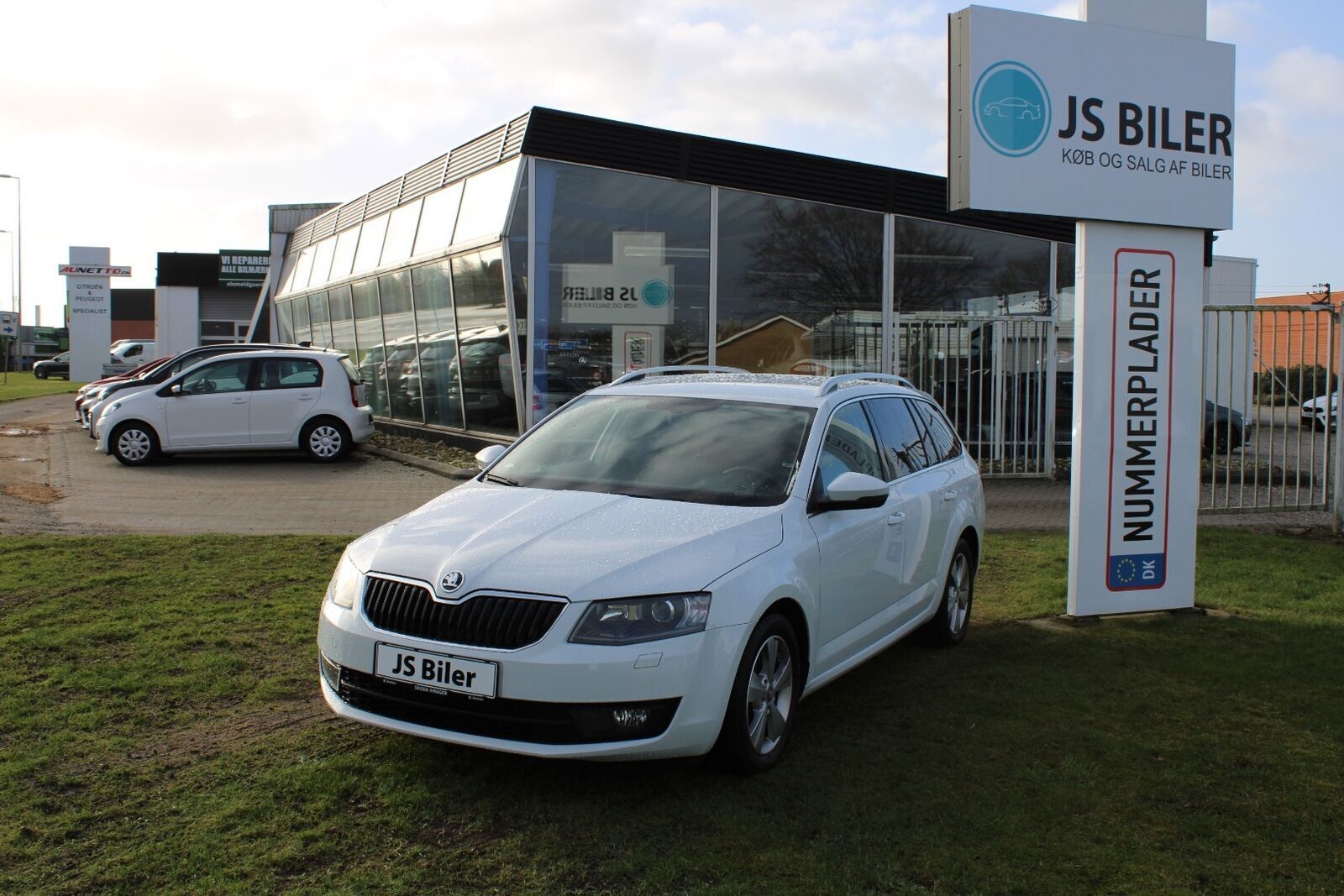 Hvid Skoda Octavia fra 2017