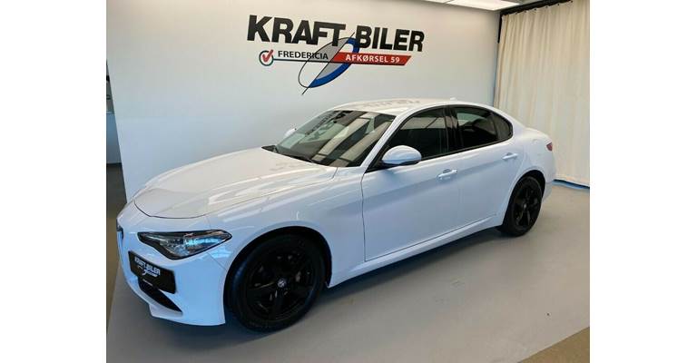 Alfa Romeo Giulia 2.2 Diesel B-Tech AT8 (Årgang 09/2018 - 07/2019)