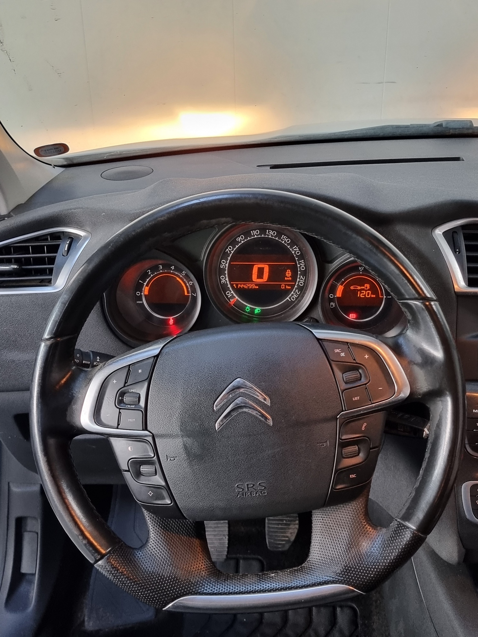 Hvid Citroën C4 fra 2012