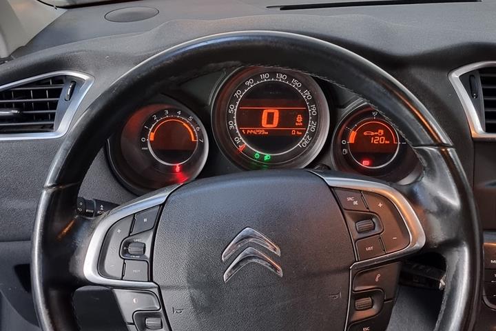Hvid Citroën C4 fra 2012