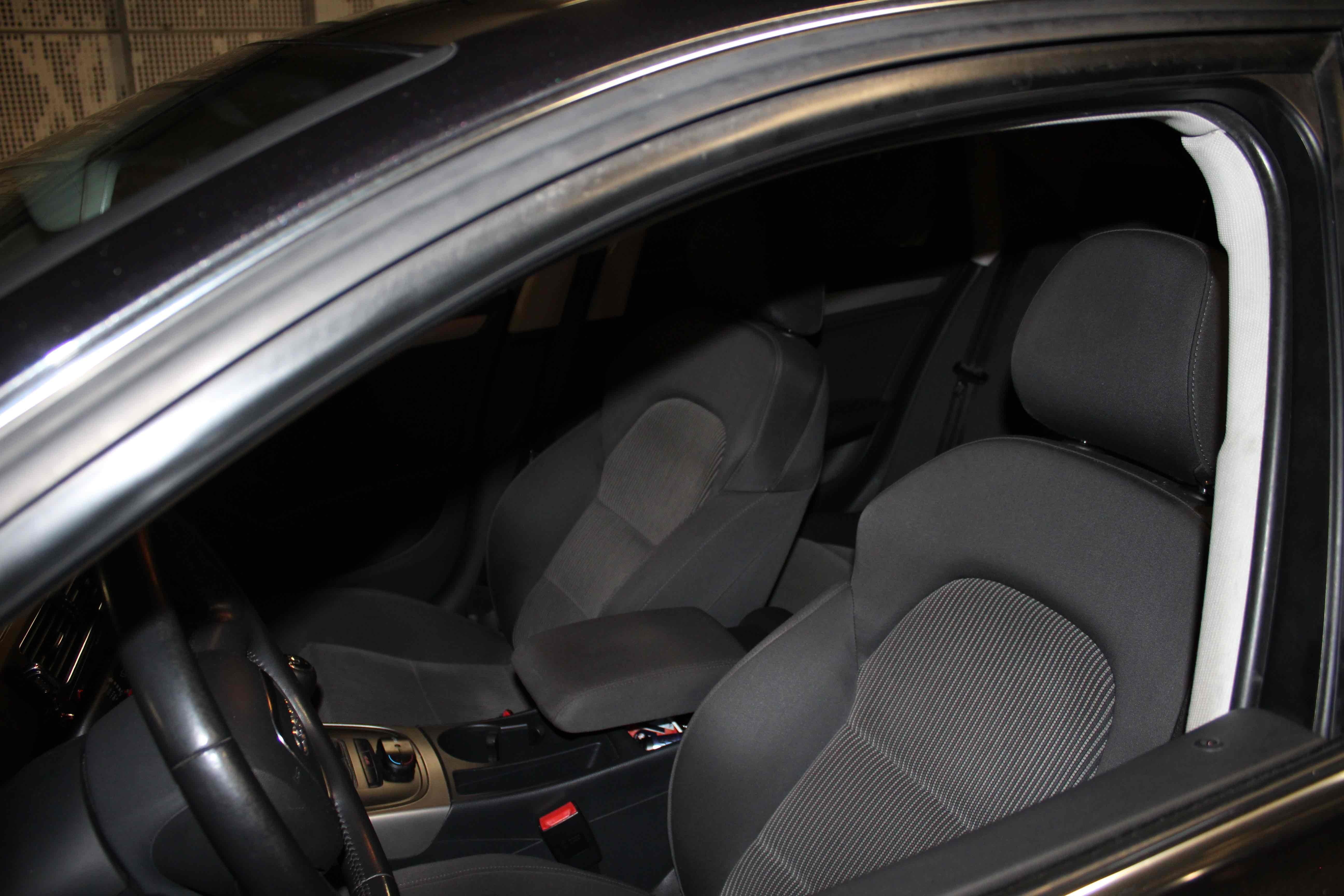 Grå Audi A4 fra 2008