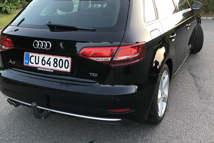 Sort Audi A3 Sportback fra 2017