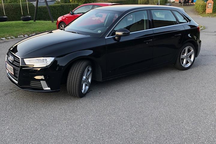 Sort Audi A3 Sportback fra 2017