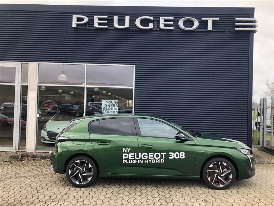 Guide til Peugeot 308 1.2 PureTech 130 Allure Pack EAT8 (Årgang 01/2022 - 09/2023)