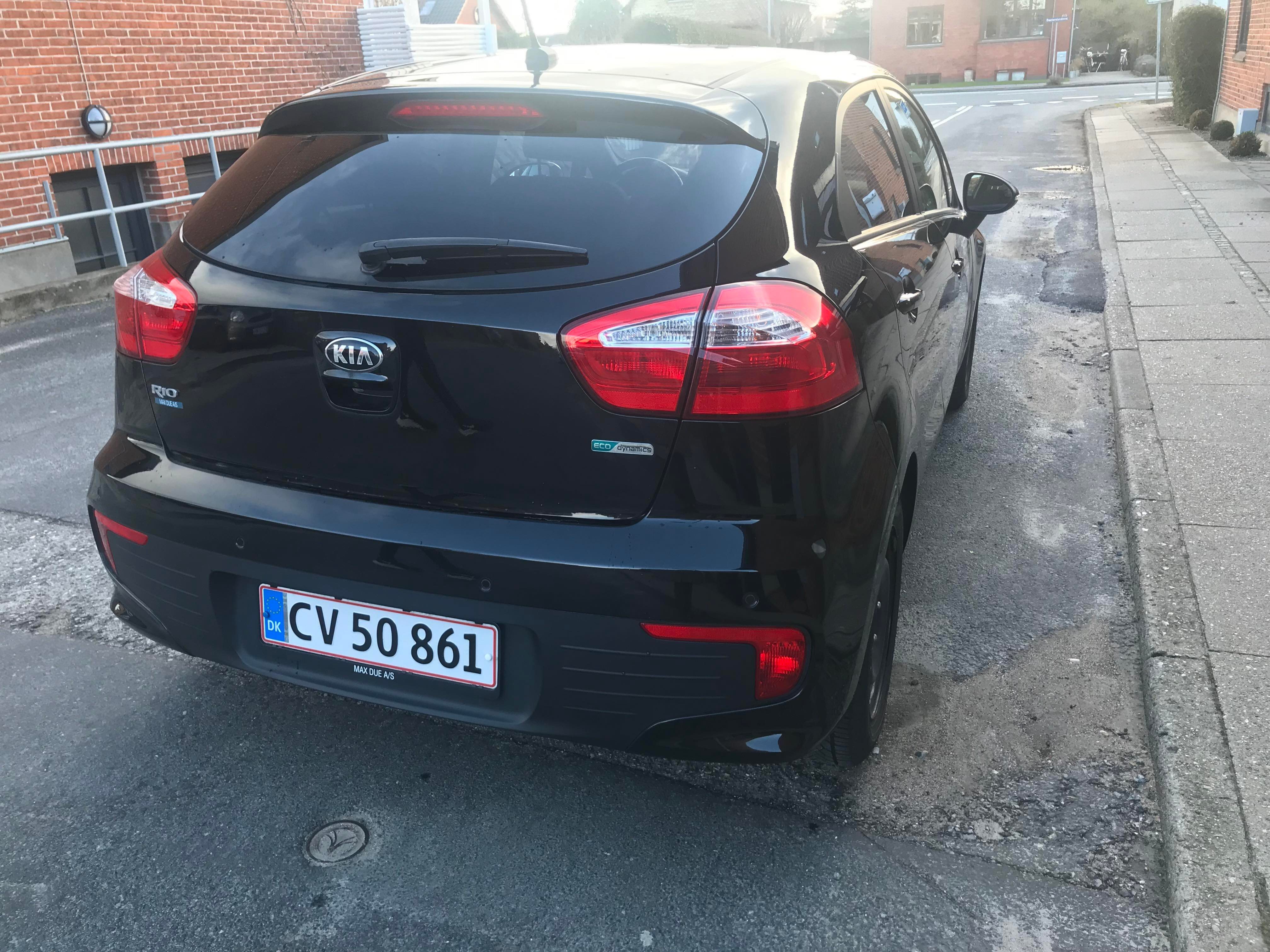 Sort Kia Rio fra 2017