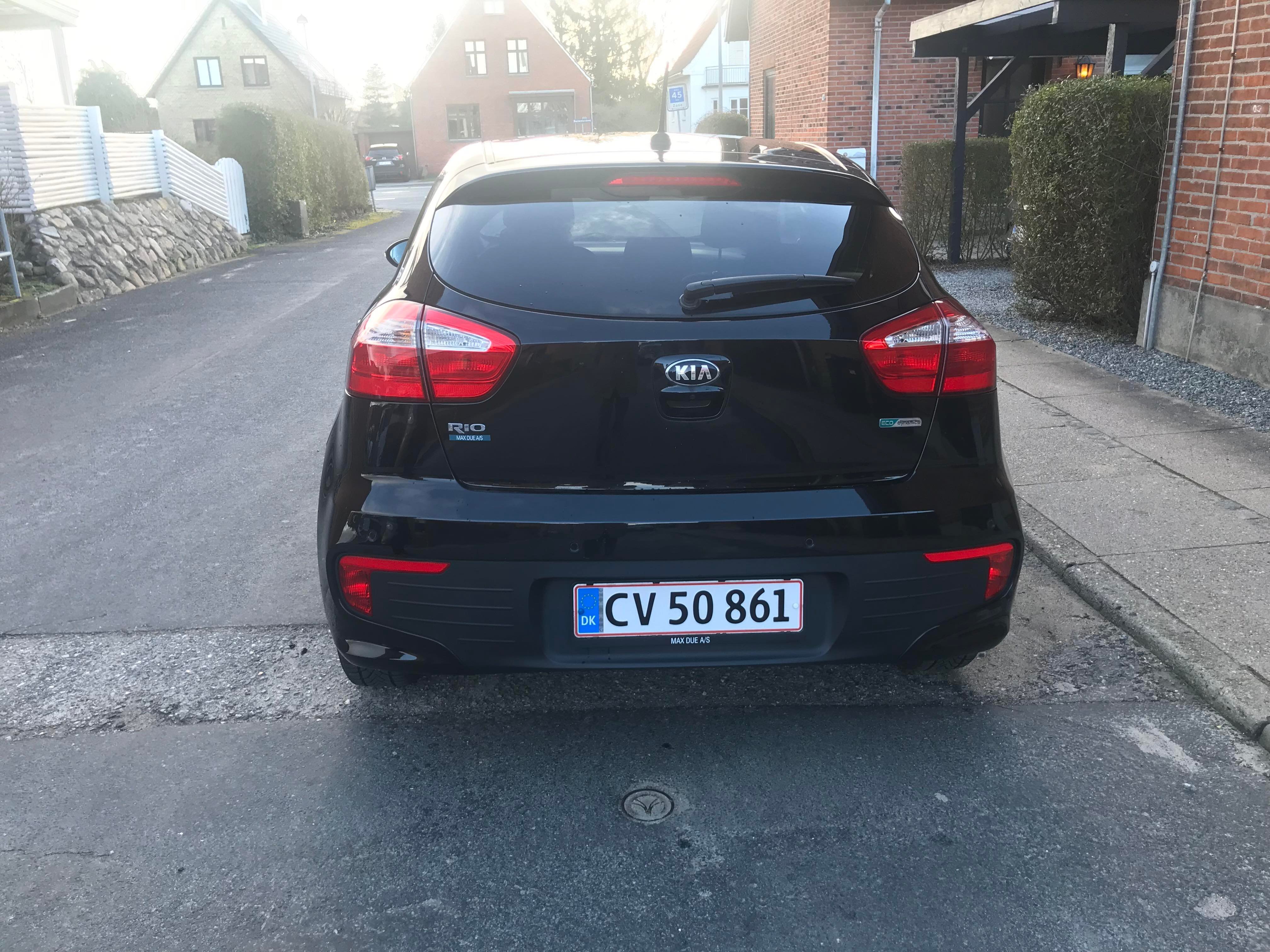 Sort Kia Rio fra 2017