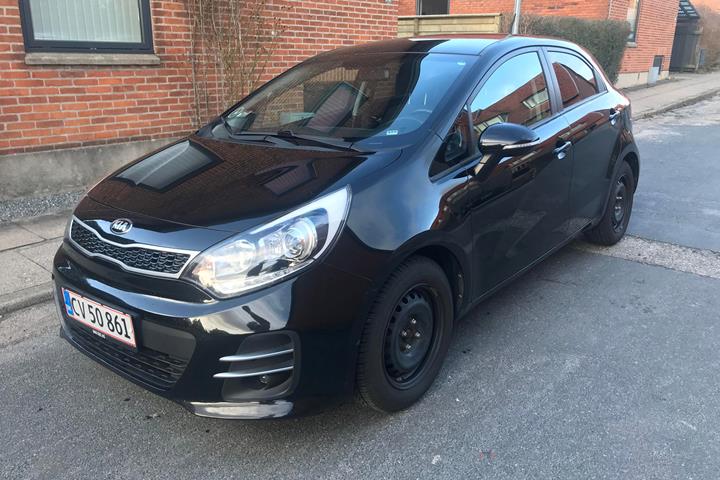 Sort Kia Rio fra 2017