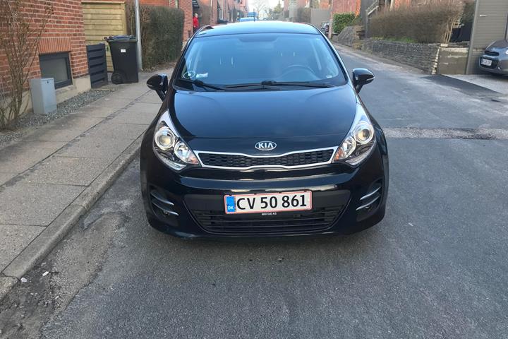 Sort Kia Rio fra 2017