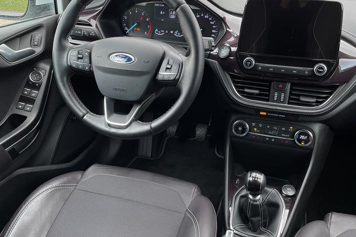 Hvid Ford Fiesta fra 2019