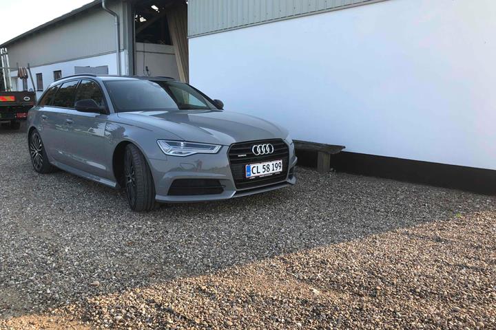 Grå Audi A6 fra 2016