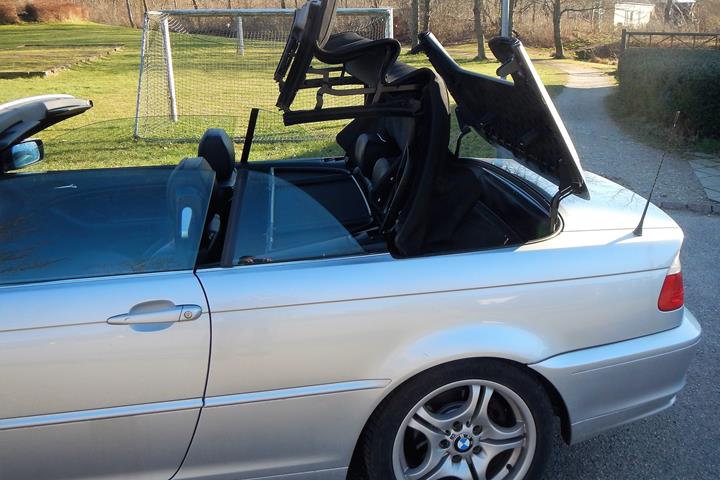 Sølv BMW 325 Cabriolet fra 2001