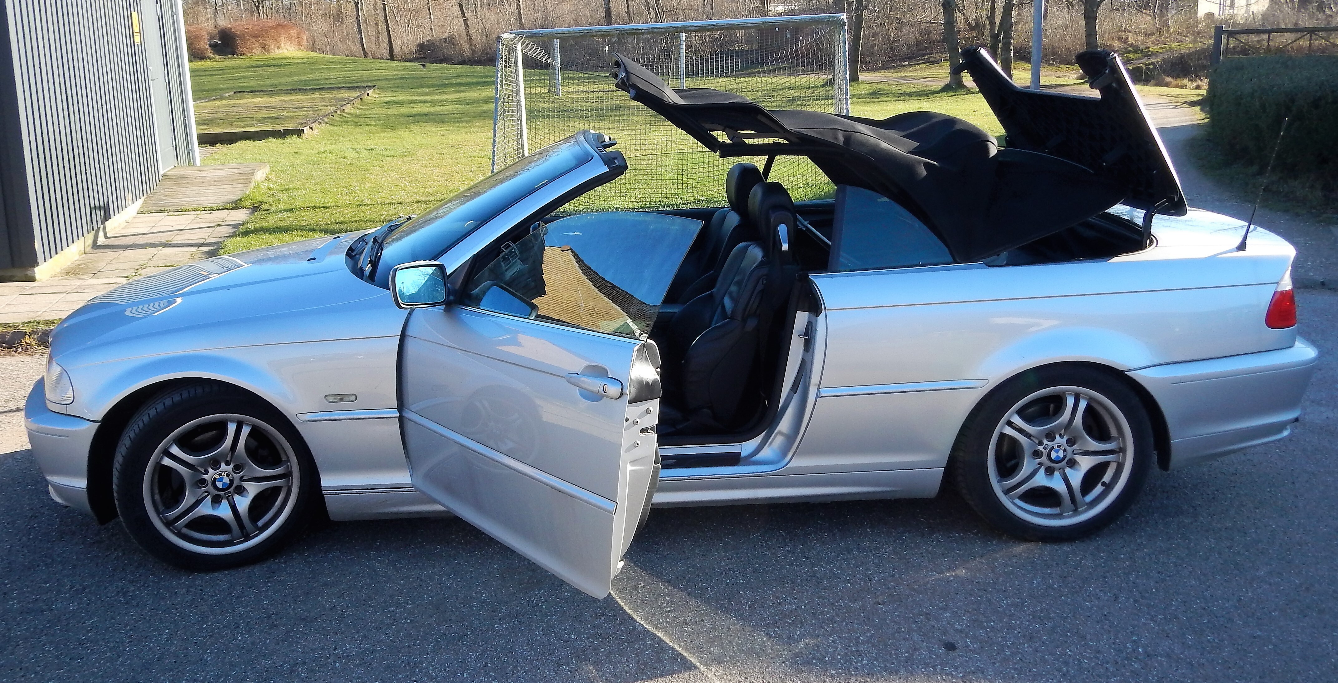 Sølv BMW 325 Cabriolet fra 2001