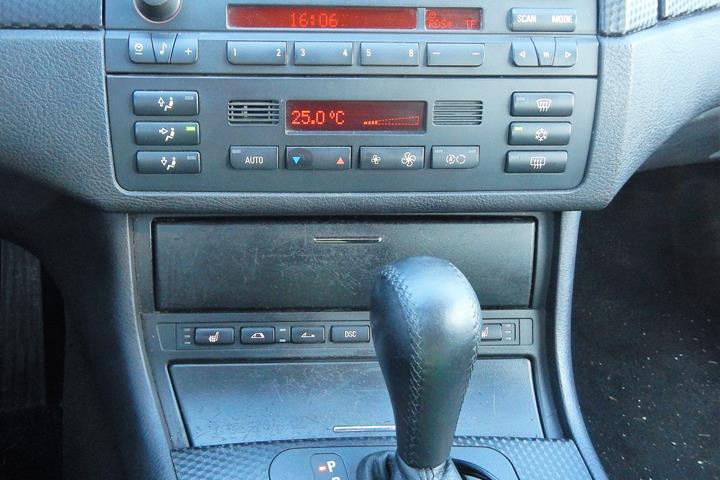 Sølv BMW 325 Cabriolet fra 2001
