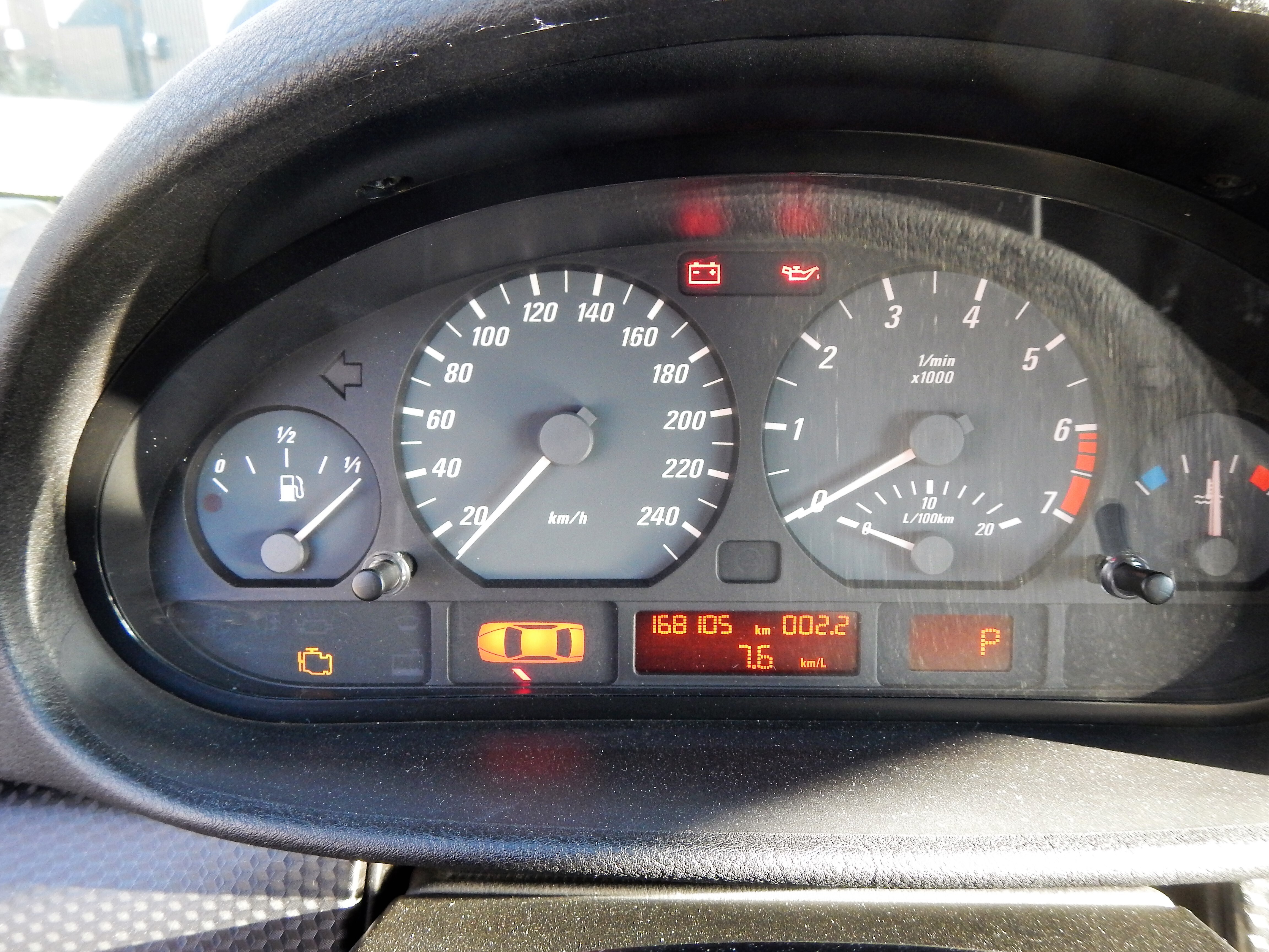 Sølv BMW 325 Cabriolet fra 2001