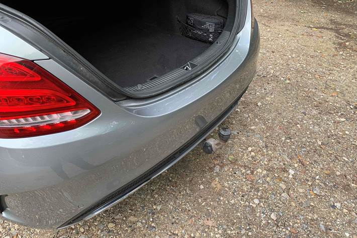 Grå Mercedes 220 fra 2015